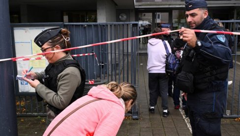 ŠOK: Dečaku (5) u školi našli drogu, a onda je otkrivena ISTINA - policija odmah krenula u akciju ŠOK: Dečaku (5) u školi našli drogu, a onda je otkrivena ISTINA - policija odmah krenula u akciju