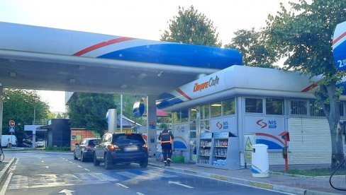 GORIVA IMA, GUŽVI NEMA: Reporteri Novosti obišli juče pumpe da provere kakva je situacija i snabdevenost