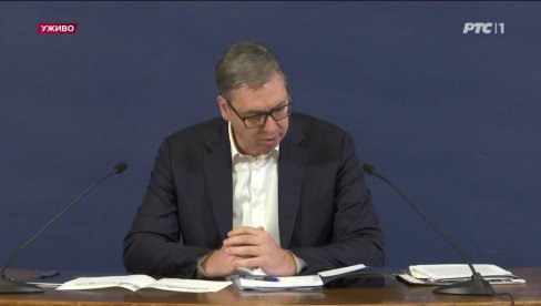 RAFINERIJA MOŽE DA RADI DO 1. NOVEMBRA Vučić: Sva naša skladišta su prepunjena
