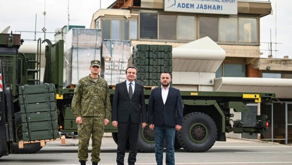 ТУРСКА ПРЕТЊА СРБИМА И МИРУ НА БАЛКАНУ: Анализа Новости: Које су могуће последице последње испоруке хиљаду дронова из Анкаре Приштини ТУРСКА ПРЕТЊА СРБИМА И МИРУ НА БАЛКАНУ: Анализа Новости: Које су могуће последице последње испоруке хиљаду дронова из Анкаре Приштини