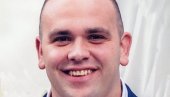 МНОГЕ ЋЕ СЕ МАЈКЕ ОЦРНИТИ, БОРБИ НАШОЈ КРАЈА НЕЋЕ БИТИ Мистериозна читуља убијеном шкаљарцу најављује ново крвопролиће?