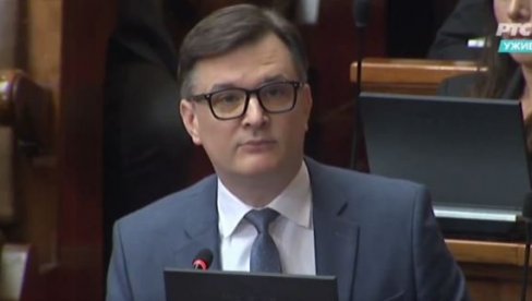 MI ZAPRAVO POMAŽEMO VAŠE TAJKUNE: Jovanov postavio na mesto Đilasa (VIDEO) MI ZAPRAVO POMAŽEMO VAŠE TAJKUNE: Jovanov postavio na mesto Đilasa (VIDEO)