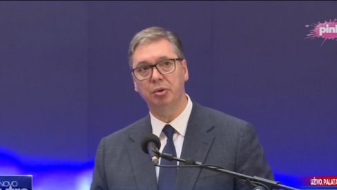 DECA ŽIVE SVOJE VIRTUELNE ŽIVOTE Vučić na konferenciji o bezbednosti dece: Na žalost nema više redova na košarkaškim terenima (VIDEO) DECA ŽIVE SVOJE VIRTUELNE ŽIVOTE Vučić na konferenciji o bezbednosti dece: Na žalost nema više redova na košarkaškim terenima (VIDEO)