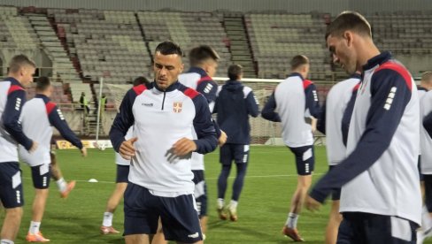 DA LI JE ON TAJNO ORUŽJE SRBIJE?! Jedan igrač posebno raspoložen na treningu pred Albaniju (VIDEO)