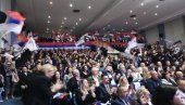 ВЕЛИКИ ЗАВРШНИ МИТИНГ СРПСКЕ ЛИСТЕ У ЗВЕЧАНУ: Хиљаду Срба у сали поносно носе спрске тробојке (ФОТО) ВЕЛИКИ ЗАВРШНИ МИТИНГ СРПСКЕ ЛИСТЕ У ЗВЕЧАНУ: Хиљаду Срба у сали поносно носе спрске тробојке (ФОТО)