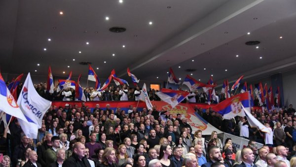 ВЕЛИКА КОНВЕНЦИЈА СРПСКЕ ЛИСТЕ У ЗВЕЧАНУ: Само јединствени и сложни можемо да сачувамо наш народ, будућност ВЕЛИКА КОНВЕНЦИЈА СРПСКЕ ЛИСТЕ У ЗВЕЧАНУ: Само јединствени и сложни можемо да сачувамо наш народ, будућност