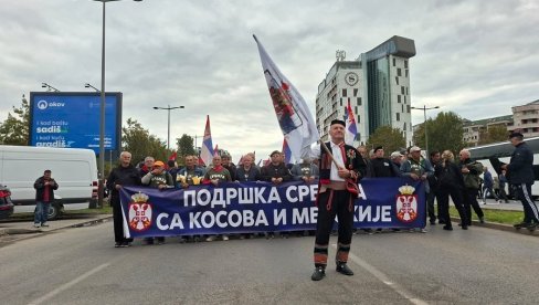 ПОЧЕЛИ СУ СКУПОВИ ГРАЂАНА ПРОТИВ БЛОКАДА: Подршка српском народу на КиМ (ФОТО/ВИДЕО) ПОЧЕЛИ СУ СКУПОВИ ГРАЂАНА ПРОТИВ БЛОКАДА: Подршка српском народу на КиМ (ФОТО/ВИДЕО)