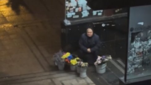 SNIMAK DIRNUO SRBIJU: Baka prodavala cveće po kiši u Novom Sadu (VIDEO)