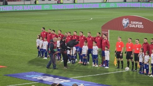 GRBI CELA SRBIJA: Pogledajte himnu Bože pravde pred susret protiv Albanije (VIDEO)