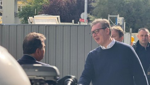 VUČIĆ OBILAZI RADOVE NA SANACIJI I ADAPTACIJI KLINIKE ZA GINEKOLOGIJU I AKUŠERSTVO U VIŠEGRADSKOJ