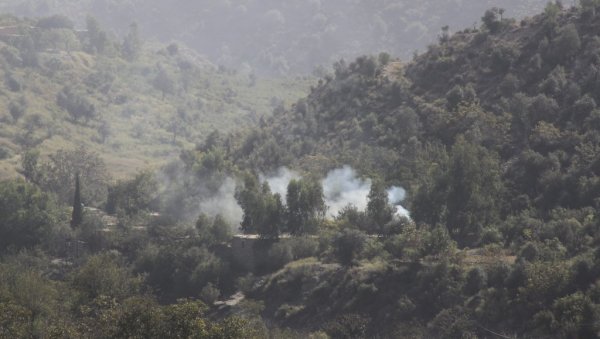 БУКТИ РАТ: Пакистанске снаге извеле ваздушни напад на војне положаје талибана у Авганистану БУКТИ РАТ: Пакистанске снаге извеле ваздушни напад на војне положаје талибана у Авганистану
