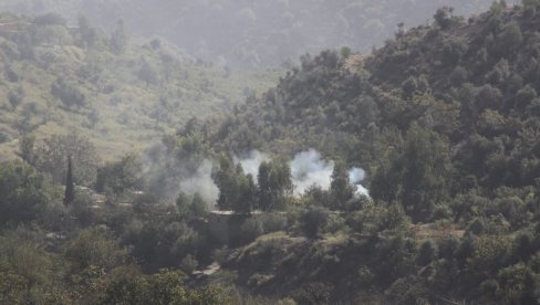 BUKTI RAT: Pakistanske snage izvele vazdušni napad na vojne položaje talibana u Avganistanu