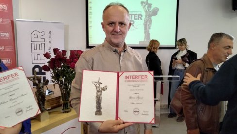 NAGRADA U PRAVIM RUKAMA: Značajno priznanje Goranu Šljiviću, fotoreporteru „Novosti“