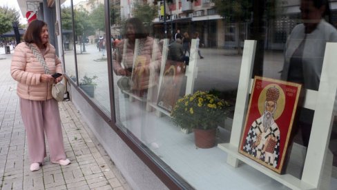 IZLOŽBA IKONA NASTALIH NA KOLONIJI U JASENKU: Do 18. oktobra ikone u arhivu Smedereva IZLOŽBA IKONA NASTALIH NA KOLONIJI U JASENKU: Do 18. oktobra ikone u arhivu Smedereva