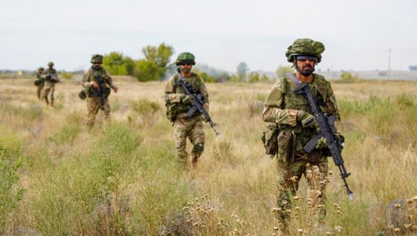 ЖЕСТОКЕ БОРБЕ НА ГРАНИЦИ ДВЕ ДРЖАВЕ: Војска отворила ватру, више мртвих! Свет тоне у нови хаос ЖЕСТОКЕ БОРБЕ НА ГРАНИЦИ ДВЕ ДРЖАВЕ: Војска отворила ватру, више мртвих! Свет тоне у нови хаос