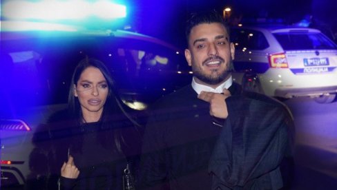 KAĆA LAZIĆ SE OBRATILA DARKU POSLE UDESA: Posle svih izazova koje smo prošli... (FOTO) KAĆA LAZIĆ SE OBRATILA DARKU POSLE UDESA: Posle svih izazova koje smo prošli... (FOTO)