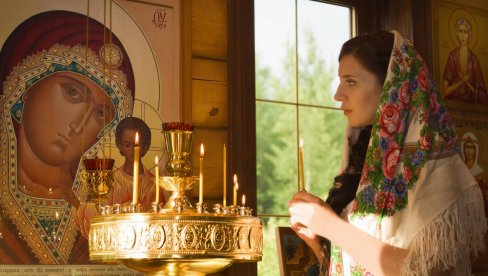 МОЛИТВА КОЈУ ДАНАС СВИ ТРЕБА ДА ИЗГОВОРЕ: Ако желите да вас Богородица заштити упутите јој следеће речи МОЛИТВА КОЈУ ДАНАС СВИ ТРЕБА ДА ИЗГОВОРЕ: Ако желите да вас Богородица заштити упутите јој следеће речи