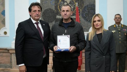 Uručene Boračke spomenice ratnim vojnim invalidima i porodicama palih boraca sa teritorije Kruševca Uručene Boračke spomenice ratnim vojnim invalidima i porodicama palih boraca sa teritorije Kruševca