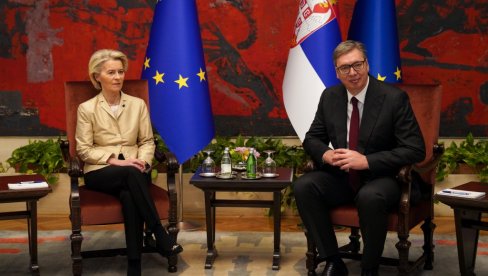 У ТОКУ ТЕТ-А-ТЕТ САСТАНАК ВУЧИЋА И ФОН ДЕР ЛАЈЕН: Председници Европске комисије приређен свечани дочек испред Палате Србија (ВИДЕО) У ТОКУ ТЕТ-А-ТЕТ САСТАНАК ВУЧИЋА И ФОН ДЕР ЛАЈЕН: Председници Европске комисије приређен свечани дочек испред Палате Србија (ВИДЕО)