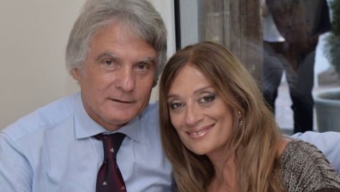 ЉУБАВНА ПРИЧА ДУЛЕТА САВИЋА И ЊЕГОВЕ СУПРУГЕ МАРИНЕ: Већ 44 године уживају у складном браку, а ево како је све почело ЉУБАВНА ПРИЧА ДУЛЕТА САВИЋА И ЊЕГОВЕ СУПРУГЕ МАРИНЕ: Већ 44 године уживају у складном браку, а ево како је све почело