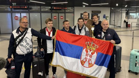 БРАВО ЗА СРПСКЕ ШАХИСТЕ! Бронзани са Европског првенства стигли у Београд БРАВО ЗА СРПСКЕ ШАХИСТЕ! Бронзани са Европског првенства стигли у Београд