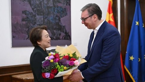 ВУЧИЋ СА ЧЕН БО И ЧЛАНОВИМА КИНЕСКОГ ИНСТИТУТА: Настављамо да чувамо добро пословно окружење за наше компаније и да отварамо нове пројекте ВУЧИЋ СА ЧЕН БО И ЧЛАНОВИМА КИНЕСКОГ ИНСТИТУТА: Настављамо да чувамо добро пословно окружење за наше компаније и да отварамо нове пројекте