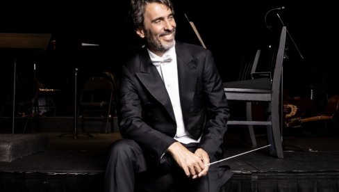 MAESTRO KARLO PONTI, ZA NOVOSTI, UOČI NASTUPA SA BEOGRADSKOM FILHARMONIJOM NA OTVARANJU BEMUS-a: Muzika spaja ljude MAESTRO KARLO PONTI, ZA NOVOSTI, UOČI NASTUPA SA BEOGRADSKOM FILHARMONIJOM NA OTVARANJU BEMUS-a: Muzika spaja ljude