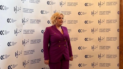 ИСПУСТИЛА САМ СВЕ ИЗ РУКУ КАДА САМ ЧУЛА: Снежану Ђуришић је дотукла његова смрт (ФОТО) ИСПУСТИЛА САМ СВЕ ИЗ РУКУ КАДА САМ ЧУЛА: Снежану Ђуришић је дотукла његова смрт (ФОТО)
