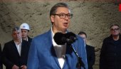 СВЕ ИМ ЈЕ ПРОПАЛО И САДА МОРАЈУ ДА ЛАЖУ Вучић о наводном пребијању студенткиње: Безвезе се труде да од себе праве жртву, измишљена прича