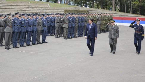 Ministar Gašić prisustvovao obeležavanju Dana Srednje stručne vojne škole „1300 kaplara“