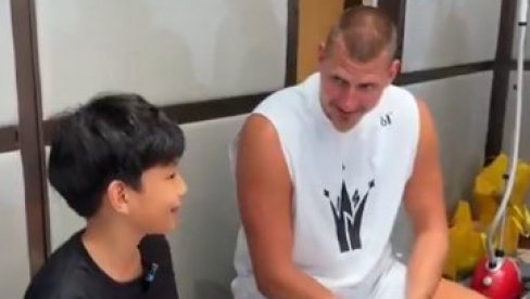 ZBOG OVOGA JE NIKOLA JOKIĆ VELIKI! Amerika bruji o ovom razgovoru (VIDEO) ZBOG OVOGA JE NIKOLA JOKIĆ VELIKI! Amerika bruji o ovom razgovoru (VIDEO)