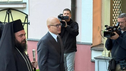 SABRALI SU NAS OVDE, S OBE STRANE DUNAVA Vučević poslao snažnu poruku iz Hrvatske: Fondacija Sveta Petka daće nam dodatnu snagu SABRALI SU NAS OVDE, S OBE STRANE DUNAVA Vučević poslao snažnu poruku iz Hrvatske: Fondacija Sveta Petka daće nam dodatnu snagu