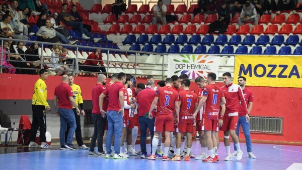 У НЕДЕЉУ РЕПРИЗА У „СЛАНОЈ БАРИ“ : Рукометаши Војводине надиграли Стиф са Фарских острва У НЕДЕЉУ РЕПРИЗА У „СЛАНОЈ БАРИ“ : Рукометаши Војводине надиграли Стиф са Фарских острва