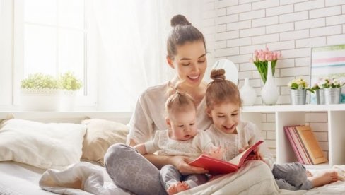 IMENA NAŠIH BAKA I DEKA PONOVO SVE POPULARNIJA: Za njih se roditelji sve češće odlučuju u Srbiji IMENA NAŠIH BAKA I DEKA PONOVO SVE POPULARNIJA: Za njih se roditelji sve češće odlučuju u Srbiji