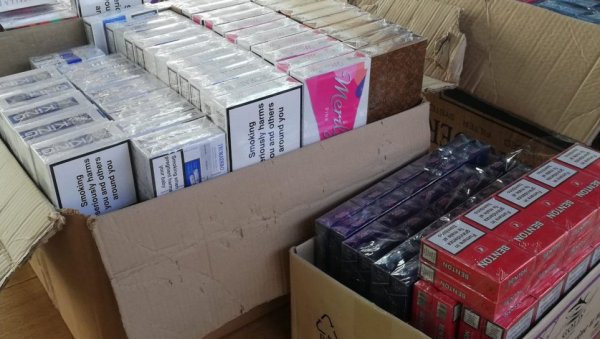 ШВЕРЦЕР „ПАО“ НА КОПАОНИКУ: Полиција запленила цигарете у вредности од 6,5 милиона динара ШВЕРЦЕР „ПАО“ НА КОПАОНИКУ: Полиција запленила цигарете у вредности од 6,5 милиона динара