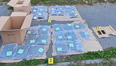 AKCIJA POLICIJE: Zplenjeno 15 kg narkotika, uhapšen osumnjičeni AKCIJA POLICIJE: Zplenjeno 15 kg narkotika, uhapšen osumnjičeni