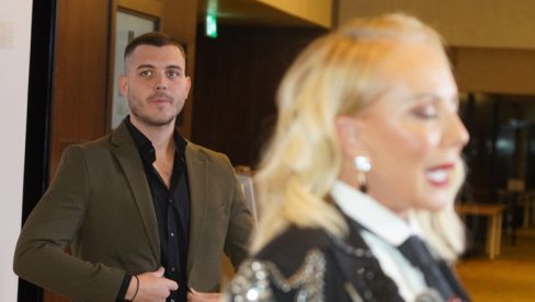 LEPA BRENA ZAPOSLILA SINA: Konačno je dorastao toj ulozi LEPA BRENA ZAPOSLILA SINA: Konačno je dorastao toj ulozi