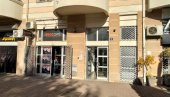 НОВИ ДЕТАЉИ У ВЕЗИ СА ПРОНАЂЕНОМ МРТВОМ БЕБОМ У НОВОМ САДУ:  Породиља  довезена  у пратњи полиције, смештемна на Клинику за гинекологију НОВИ ДЕТАЉИ У ВЕЗИ СА ПРОНАЂЕНОМ МРТВОМ БЕБОМ У НОВОМ САДУ:  Породиља  довезена  у пратњи полиције, смештемна на Клинику за гинекологију