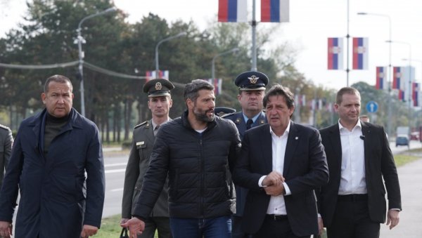 ШАПИЋ: Након војне параде саобраћајнице пресвучене новим асфалтом - трошкови минорни у односу на бенефите и каква се порука шаље