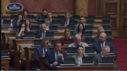 ПОСЛАНИЦИ ИЗ ПОНОШЕВОГ СРЦА ПОТВРДИЛИ: Резолуције ЕП за њих увек заповест (ВИДЕО)