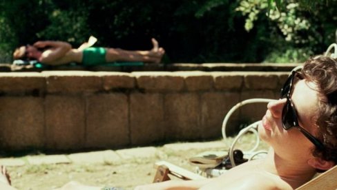 10 NAJBOLJIH FILMOVA O ODRASTANJU: Tinejdžerske nesigurnosti, prve ljubavi, bunt, prijateljstva i otkrivanje sebe 10 NAJBOLJIH FILMOVA O ODRASTANJU: Tinejdžerske nesigurnosti, prve ljubavi, bunt, prijateljstva i otkrivanje sebe