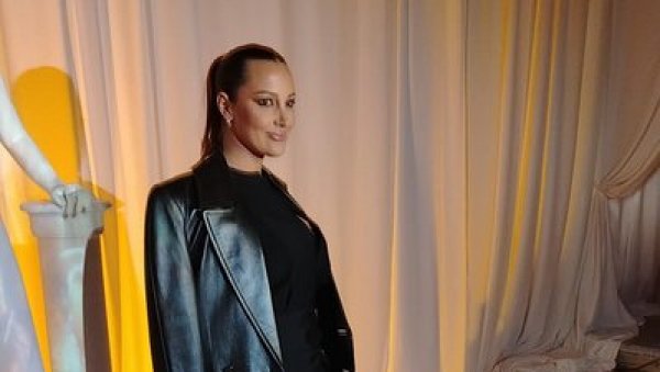 ПОДРШКА КОЛЕГИНИЦЕ: Александра Пријовић дошла на промоцију новог албума Наташе Беквалац (ФОТО)
