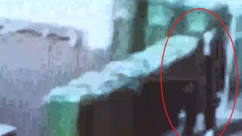 VLADAN ANĐELKOVIĆ IZVRŠIO UŽASAN TERORISTIČKI AKT: Vučić o blokaderu koji je pucao u Ćacilendu (VIDEO) VLADAN ANĐELKOVIĆ IZVRŠIO UŽASAN TERORISTIČKI AKT: Vučić o blokaderu koji je pucao u Ćacilendu (VIDEO)