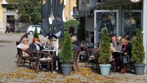 POSLEDNJI TRZAJI MIHOLJSKOG LETA ZA VIKEND, A ONDA SLEDI PROMENA: Vremenska prognoza za petak, 31. oktobar POSLEDNJI TRZAJI MIHOLJSKOG LETA ZA VIKEND, A ONDA SLEDI PROMENA: Vremenska prognoza za petak, 31. oktobar