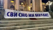 PREDSEDNIK SRBIJE U POSETI ĆACILENDU! Veliki broj građana okupio se ispred Skupštine