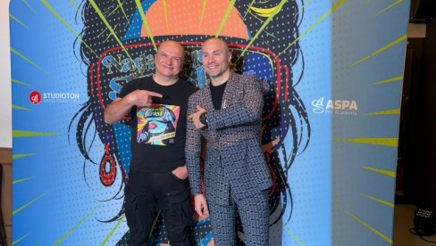 NAĐI SVOJU STRAST: Profesor Ivan Kljajić spojio reč, muziku i humanost (FOTO) NAĐI SVOJU STRAST: Profesor Ivan Kljajić spojio reč, muziku i humanost (FOTO)