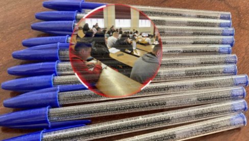 OVAKVE PUŠKICE NISTE VIDELI! Profesorka objavila šta je oduzela studentu - ljudi očima ne veruju: Umetnost! OVAKVE PUŠKICE NISTE VIDELI! Profesorka objavila šta je oduzela studentu - ljudi očima ne veruju: Umetnost!