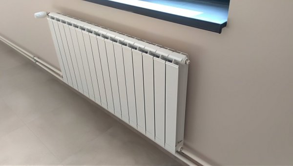 ХЛАДНИ РАДИЈАТОРИ У ПОЖАРЕВЦУ: Цео град без грејања, ево шта је разлог ХЛАДНИ РАДИЈАТОРИ У ПОЖАРЕВЦУ: Цео град без грејања, ево шта је разлог