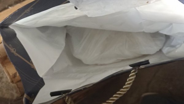 У КОЛИМА ВОЗИЛИ КОКАИН: Салушано двоје ухапшених на Палилули