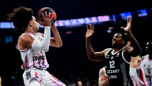 ПРЕНОС, ПАРИЗ - ПАРТИЗАН! Преокрет у Француској! Црно-бели јуре хет-трик!